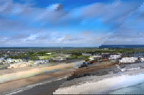 Foto 49 - Sleeps 24! Priv Beach Boardwalk, Pool, Ocean View 24 Bradley Cir by Avantstay