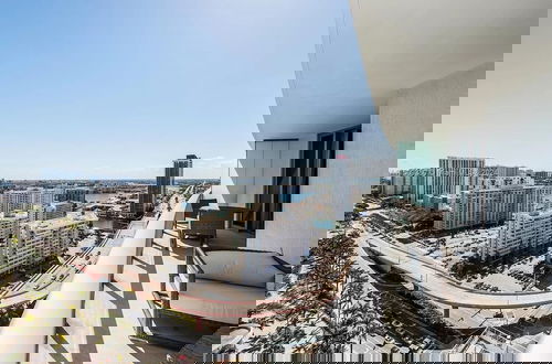Foto 11 - Hyde Resort & Residences by Zelloo
