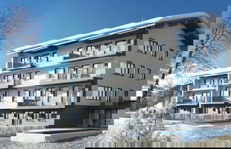 Foto 1 - Apartment With Shared Infinity Pool