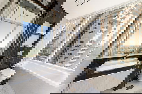 Photo 15 - Stunning One-bedroom Apartment in Me Do Re in JLT