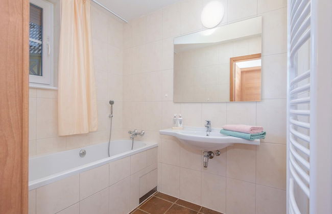 Restyled Villa near River Moselle - Foto 6