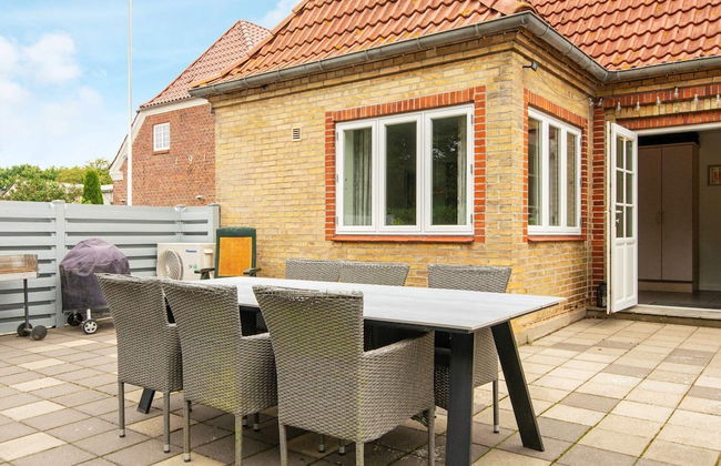 6 Person Holiday Home in Hojer - Foto 20
