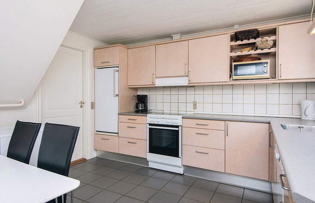 6 Person Holiday Home in Hojer - Foto 35