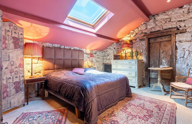 Beautiful Holiday Home With Private Pool - Photo 2