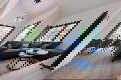 Foto 10 - Eco-friendly Villa With Terrace and Garden