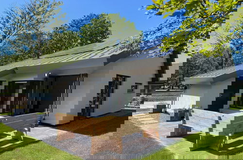 Foto 11 - Eco-friendly Villa With Terrace and Garden