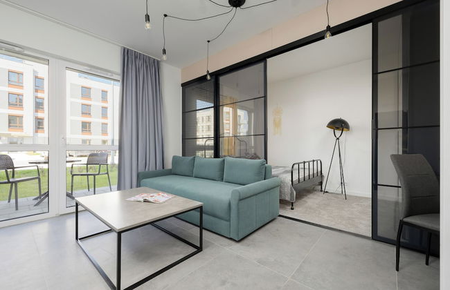 Apartment With Garden by Renters - Photo 1