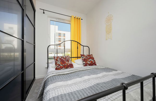 Apartment With Garden by Renters - Photo 3