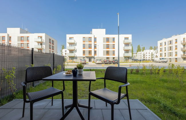 Apartment With Garden by Renters - Photo 15