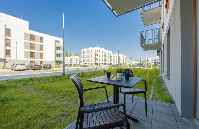 Apartment With Garden by Renters - Photo 24
