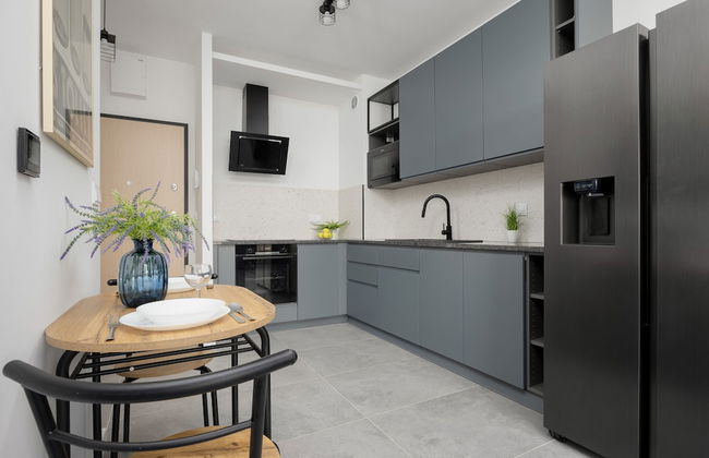 Apartment With Garden by Renters - Photo 5