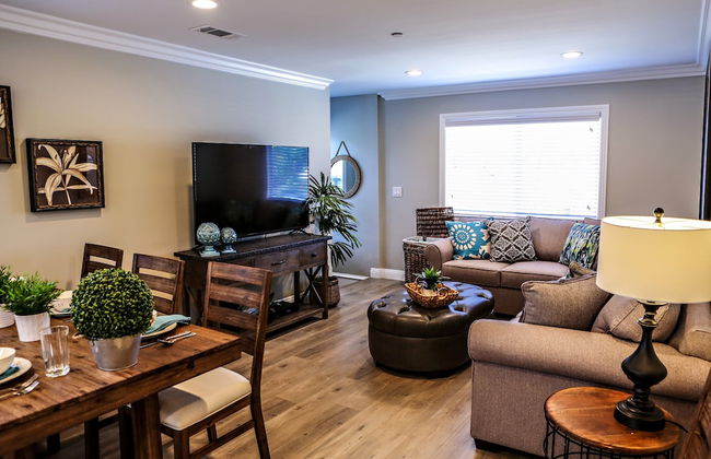 Adorable 3 Bedroom 2 Bath Home - Foto 1