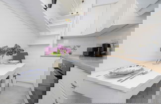 Foto 3 - Charming Studio for 2 Persons by Renters
