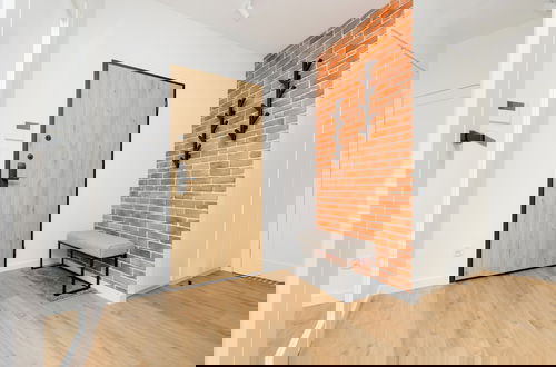 Foto 5 - Bright Apartment With Parking by Renters