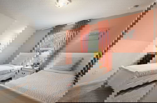 Foto 6 - Special Offer Elegant Villa Close to Disney World!