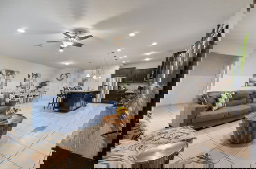 Foto 21 - Special Offer Elegant Villa Close to Disney World!