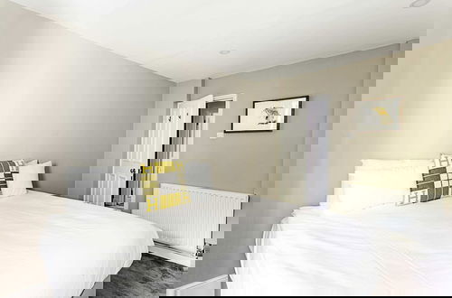 Photo 3 - Idyllic Islington Flat