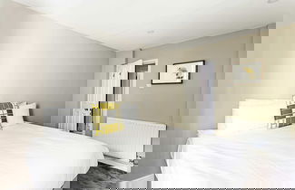Photo 3 - Idyllic Islington Flat