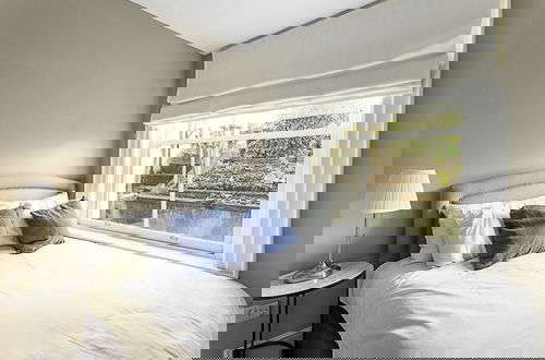 Photo 5 - Idyllic Islington Flat