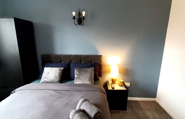 Cozy 3-Bed Family Home with Free Parking - Foto 26