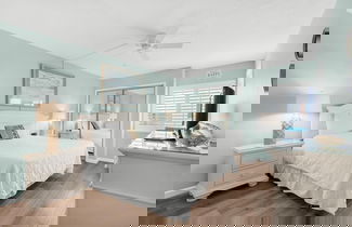 Foto 2 - Holiday Surf and Racquet Club 710