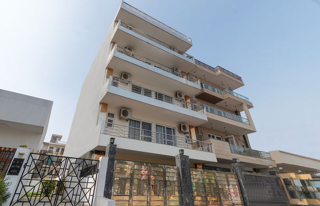 Wandr Serpens - Sector 51, Near Artemis hospital, Unitech Cyber Park - Photo 1