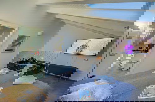 Photo 4 - Loft & Jacuzzi