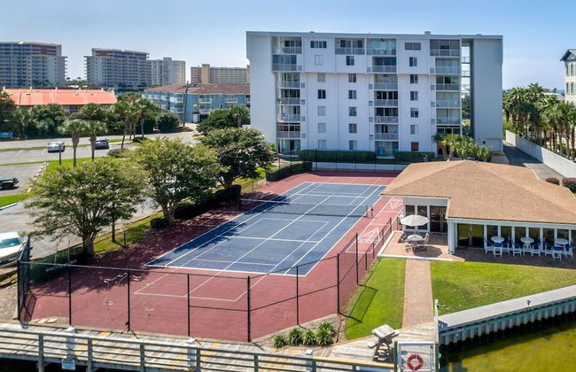 Dolphin Point 202a 2 Bedroom Condo by RedAwning - Foto 27