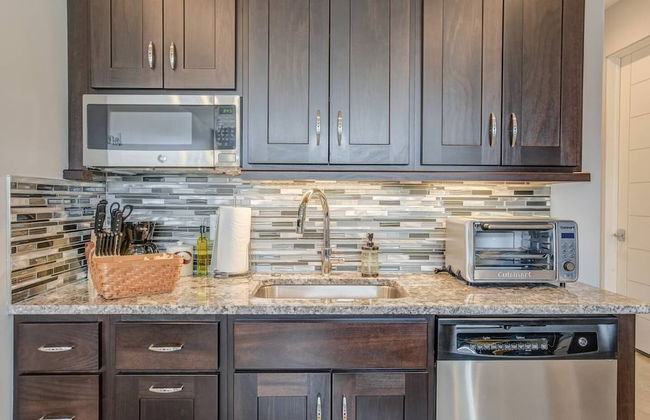 1BD Studio Downtown Close to Hiking W/ac! - Foto 9