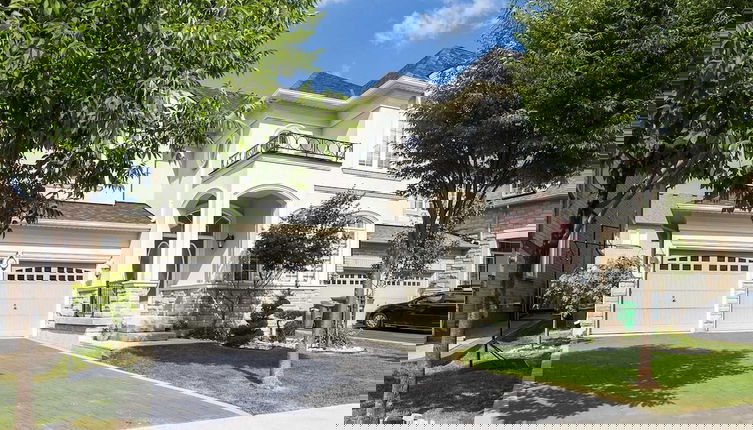 Foto 1 - Chic Unit Near Airport and Attractions