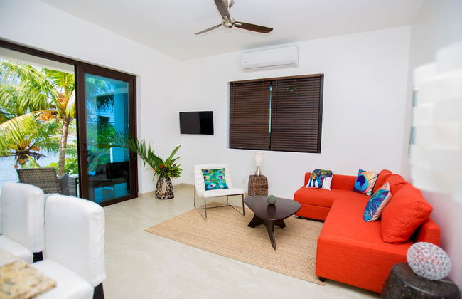 Bella Luna Beach House #227473 - Photo 5