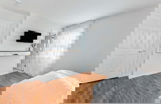 Foto 3 - Luxury NY Home with Free Parking
