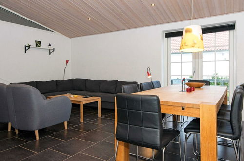 Photo 13 - 10 Person Holiday Home in Blavand