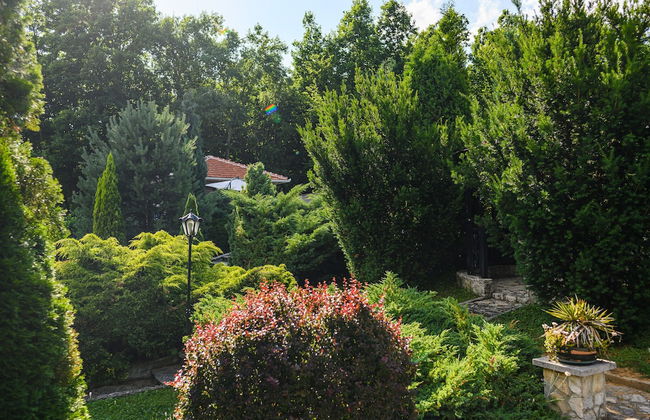 Luxury Green Oasis Villa With Pool! - Foto 9