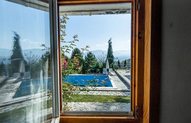 Luxury Green Oasis Villa With Pool! - Foto 7