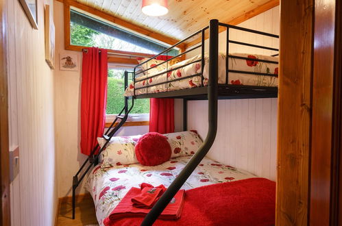 Foto 6 - Bluebell Lodge set in a Beautiful 24 Acre Woodland Holiday Park