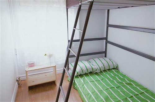 Photo 12 - 2 Bedrooma Apartment near Kensington Market - Unit 1