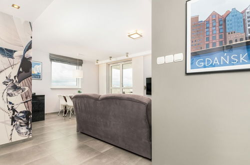 Photo 21 - City and Sea View Apartment by Renters