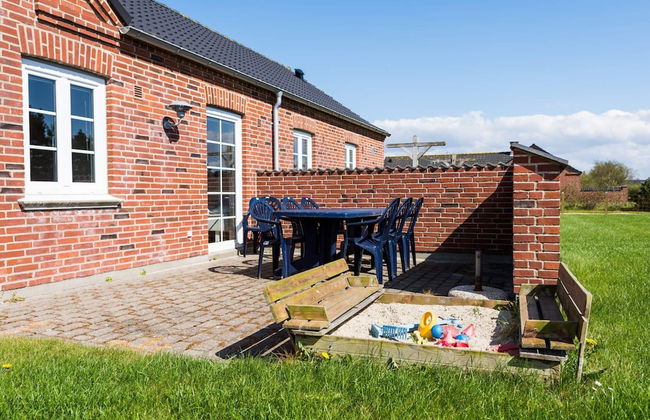 8 Person Holiday Home in Tarm - Photo 51
