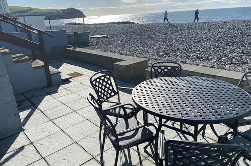 Photo 16 - Borth Family House on the Beach Sleeps 7