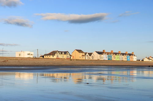 Foto 20 - Borth Family House on the Beach Sleeps 7