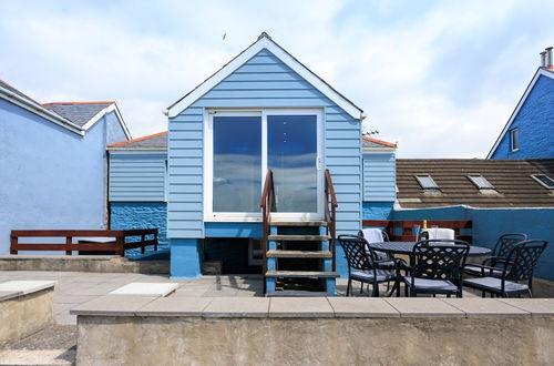 Foto 17 - Borth Family House on the Beach Sleeps 7