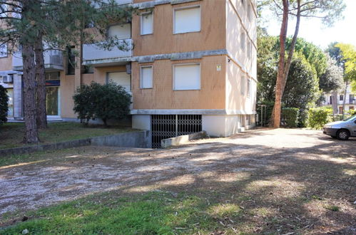 Photo 19 - Spacious Apartment With Terrace in a Quiet Area in the Centre of Lignano Pineta