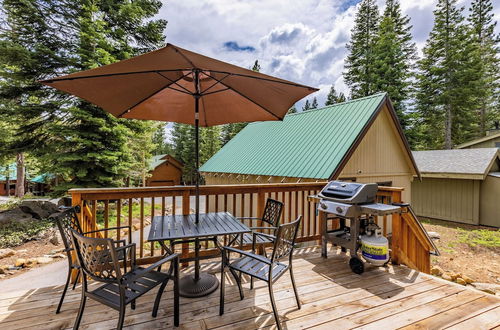 Photo 15 - Emerald by Avantstay Tahoe Donner Mountain Retreat w/ Large Patio