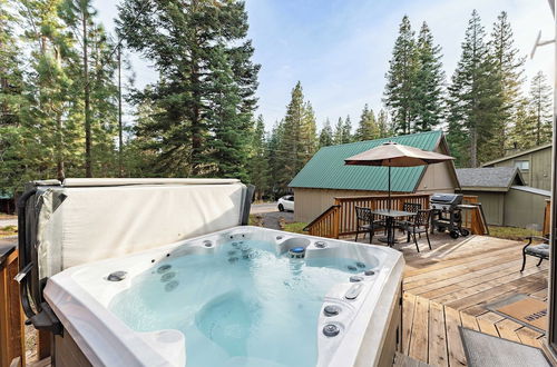 Photo 23 - Emerald by Avantstay Tahoe Donner Mountain Retreat w/ Large Patio