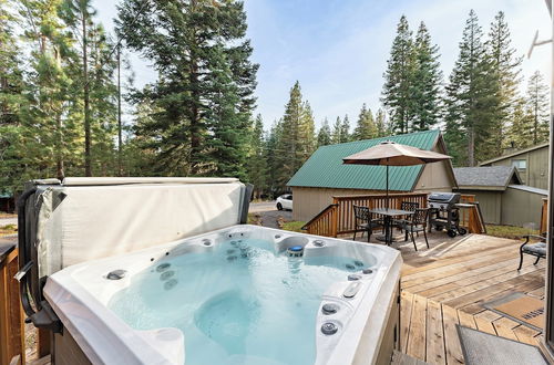 Photo 21 - Emerald by Avantstay Tahoe Donner Mountain Retreat w/ Large Patio