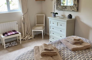 Photo 3 - Romantic Hideaway Cottage, Near Bridport, Dorset