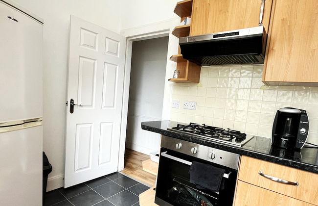 Luxury 2 Bedroom Entire Flat - Self Check in & Check out - Photo 25