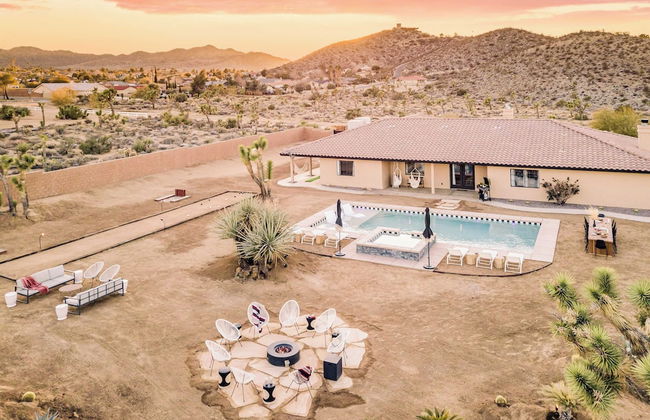 Flora by Avantstay Modern & Private Desert Oasis on Large Grounds w/ Pool & Bocce Ball! - Foto 5