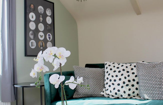 Charming 1-bed Loft in Caerleon - Photo 5